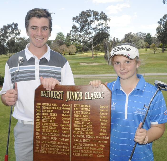 DOUBLE DELIGHT: Ben Mackey, 14, and Casey Thompson, 13, won the Bathurst Junior Classic golf tournament on Sunday. Photo: CHRIS SEABROOK 101616cgolfjnr2