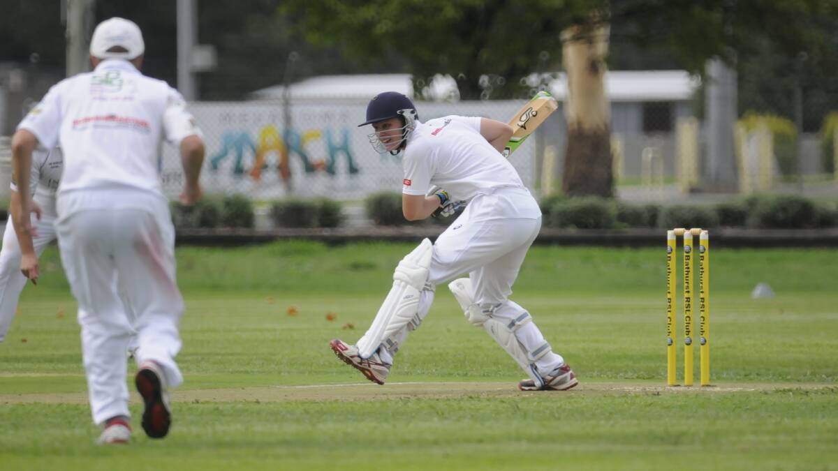 TOO GOOD: Mike Waldren was on fire, scoring 152 runs in Bathurst City's preliminary final win against City Colts. Photo: CHRIS SEABROOK 032517colts3