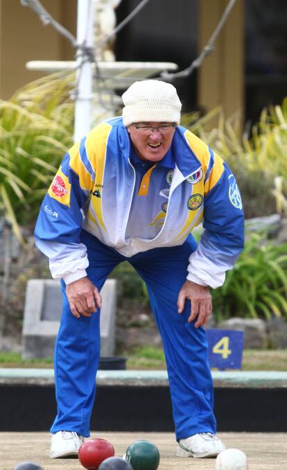 Good Beginning: Bathurst City's Gary Hotham started out well against Schofield and McPherson. Photo: PHIL BLATCH 10016pbowls1