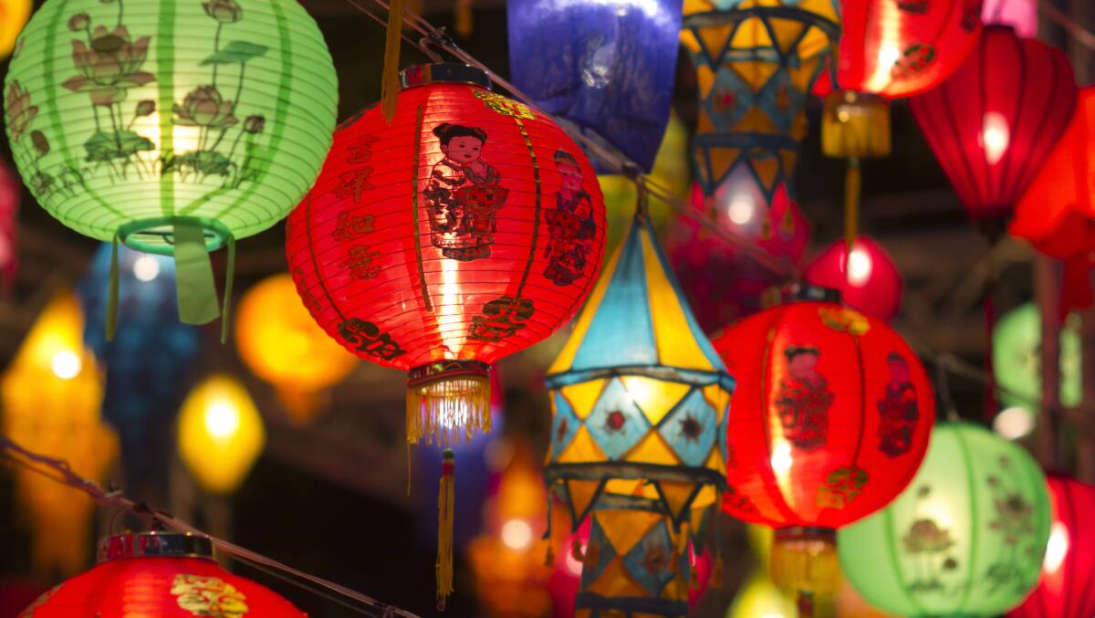 SCHOOL HOLIDAY ACTIVITY: Chinese dragons and lanterns at Bathurst Library from 2.30pm-3.30pm for seven to 17 years. Limit: 15 spots. Cost: $10 per child. Make a dragon lantern for Chinese New Year.