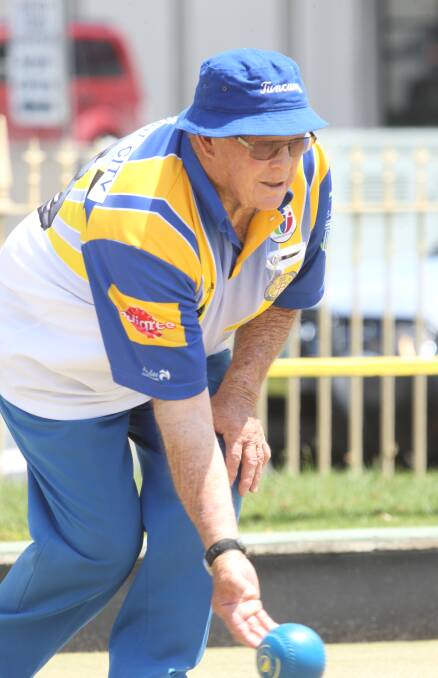 Rolling: Bob Heffernan at Bathurst City Bowls. Jackpot prize at City for next Monday will be $80.  Pic Phi Blatch