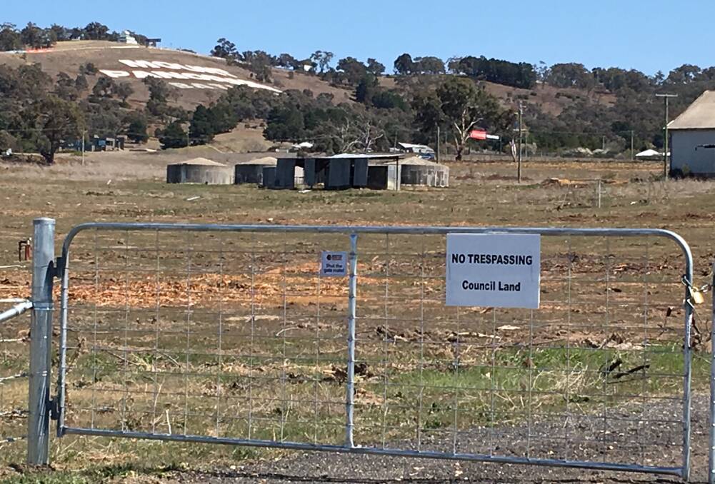 SIGN OF THE TIMES: Is it animal or human that is being targeted by this sign at Mount Panorama? And what are the chances of preventing either?