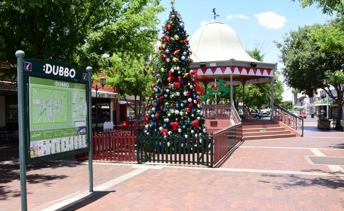 FESTIVE FAILING: The lack of Christmas decorations in the Bathurst CBD has been compared unfavourably to the effort made in the centre of Dubbo.