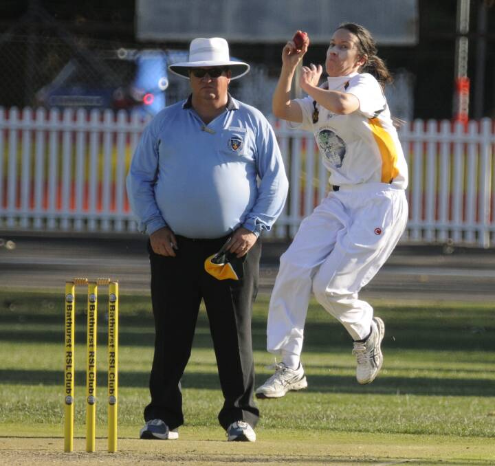 COUNTRY STAR: Bathurst's Lisa Griffith was named the NSW Country female cricketer of the year. Photo: CHRIS SEABROOK 120316cents4