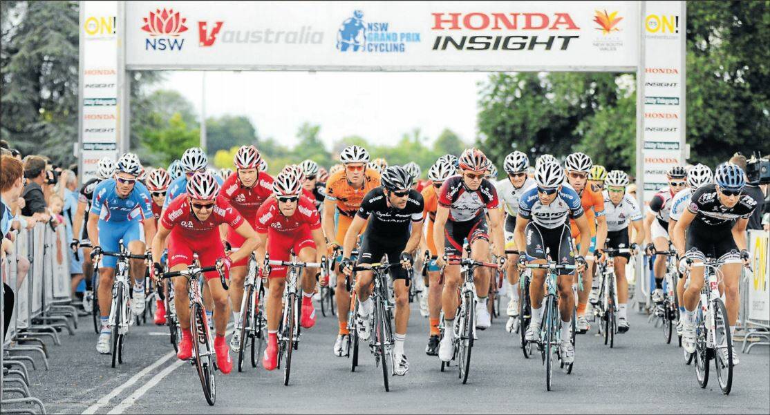 FLASHBACK: It was December 2010 that Bathurst last witnessed criterium racing in the city centre. On Saturday it will return.