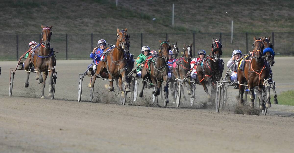 The action was hot in both the Honouree Stakes Final and Honouree Stakes Consolation at the Bathurst Paceway.