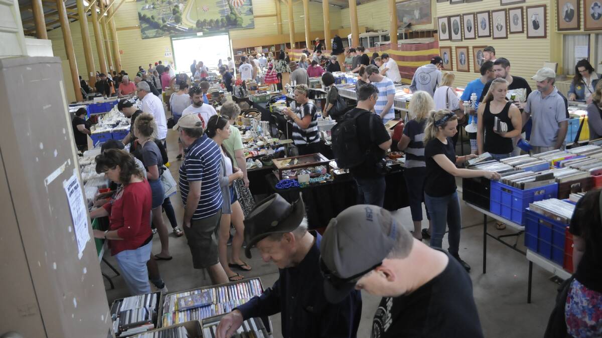 BACK IN BLACK: The well-attended Vinyls and Collectables event at the Bathurst Showground on Sunday. Photo: CHRIS SEABROOK 022617cvinyl