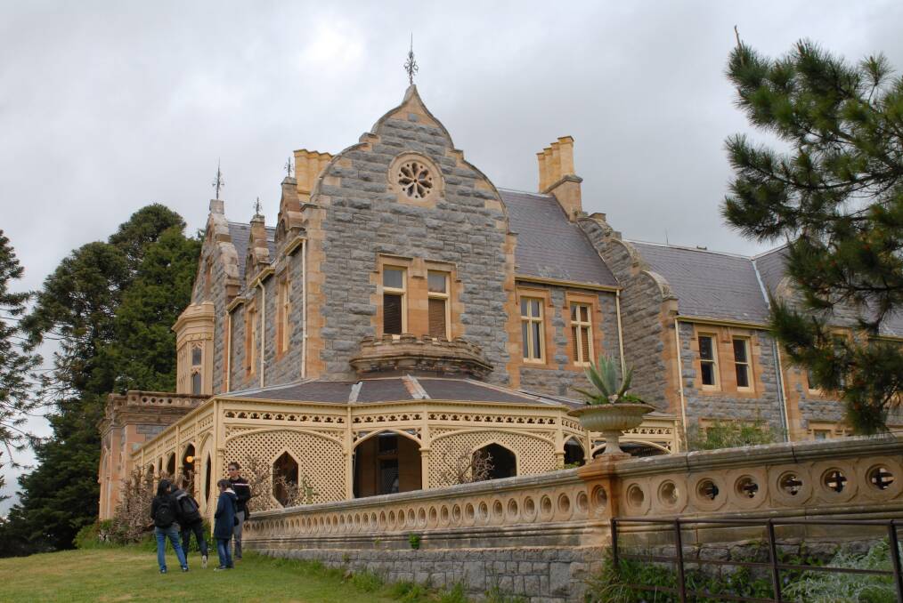 GRAND: Visit Abercrombie House in the Harness The History Of Bathurst Tour.