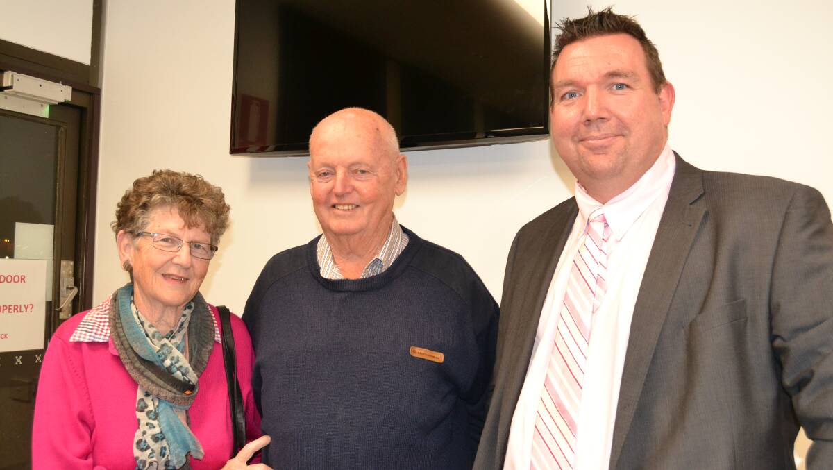 WESTERN ADVOCATE: Rosemary and John Seaman, with the editor of the Western Advocate, Murray Nicholls, at the opening.