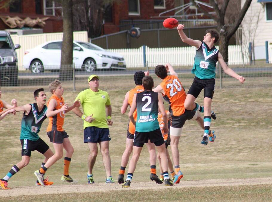 TRAINING TIME: Bathurst Bushrangers' Scott Brown (right) and Bathurst Giants' Jacob Molkentin have been asked to train with the GWS Giants Academy under 16s in the off-season.