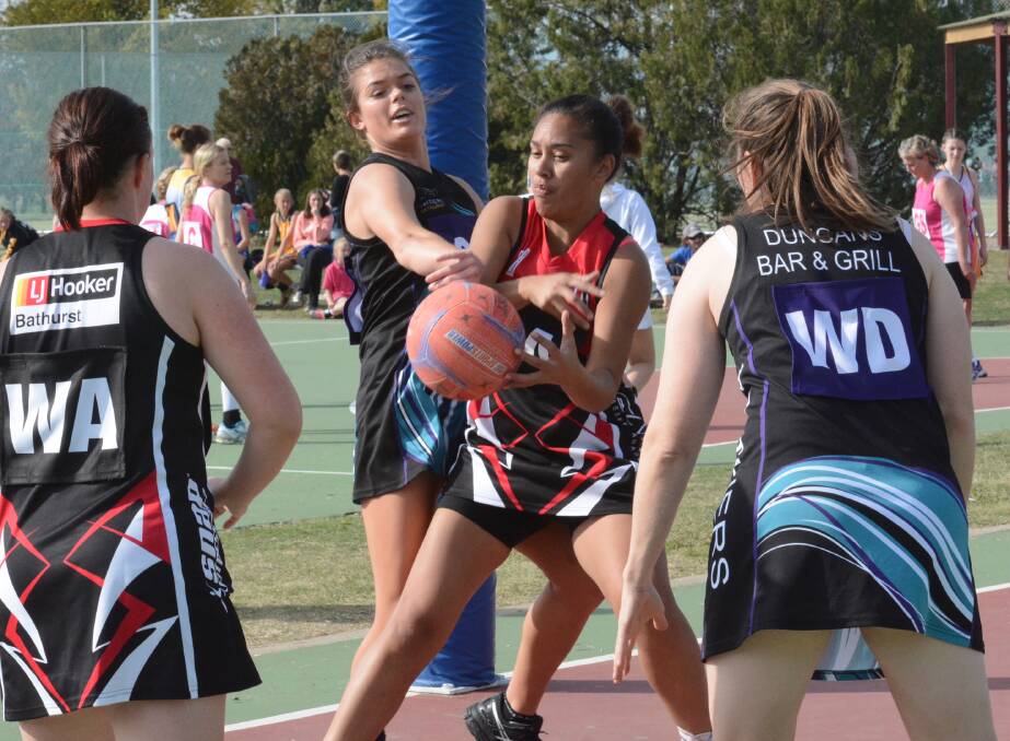 NO SECOND CHANCES: LJ Hooker Heat and Panthers Duncans do battle to stay in the Bathurst Netball Association A grade finals race in Saturday's minor semi-final. Bulldogs Verdelho and City Colts play the major semi-final.