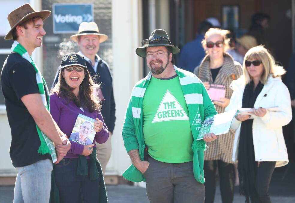 HELPING HAND: Blue Mountains City Council's Brent Hoare was one of the volunteers at Saturday's election. Photo: PHIL BLATCH 090917pbvote1