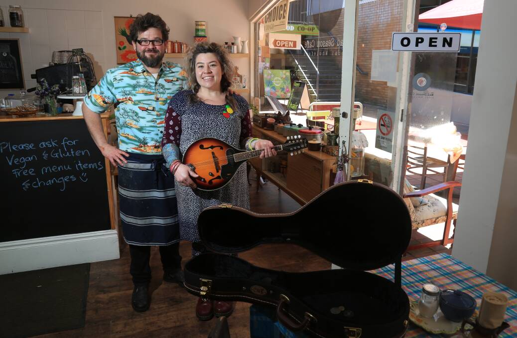 PERFORMANCE SPACE: Mad Season Cafe co-owners Ryan Smith and Sharon McLaughlin are opening the business to buskers. Photo: PHIL BLATCH 110516pbbusk3