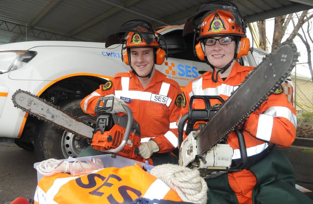 MORE WAYS TO HELP: Hywel Blake and Samantha-Jo Harris are volunteers for the Bathurst SES. Photo: CHRIS SEABROOK 060616cses