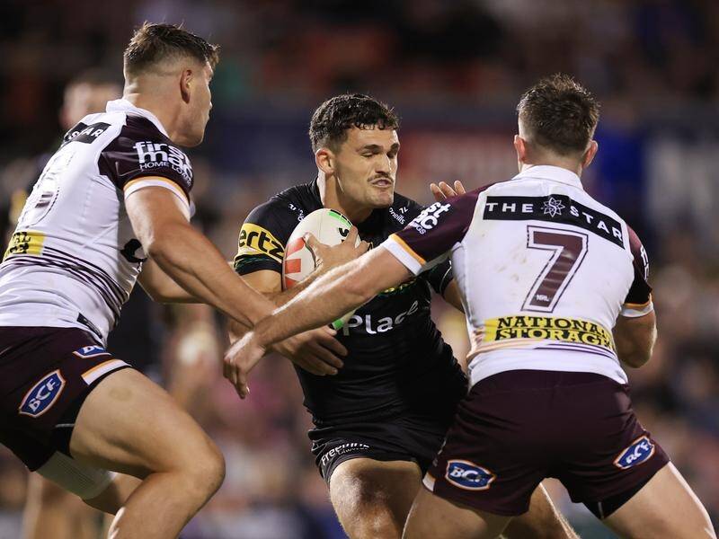 Nathan Cleary (centre) put on a masterclass to lead the Panthers to a 34-12 win over Brisbane. (Mark Evans/AAP PHOTOS)