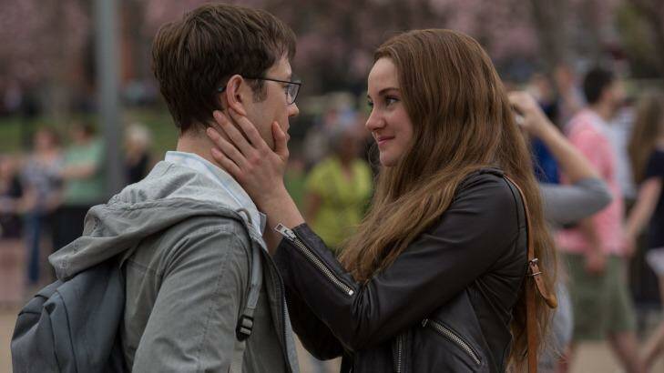 Joseph Gordon-Levitt plays Edward Snowden and Shailene Woodley his girlfriend Lindsay Mills. Photo: Gray Pictures