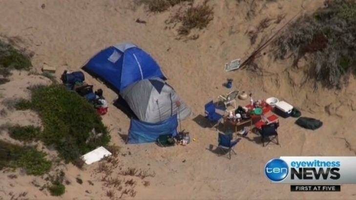 Police were called to Coorong National Park near Salt Creek following reports two foreign backpackers had allegedly been abducted. Photo: Ten News Photo: Ten News