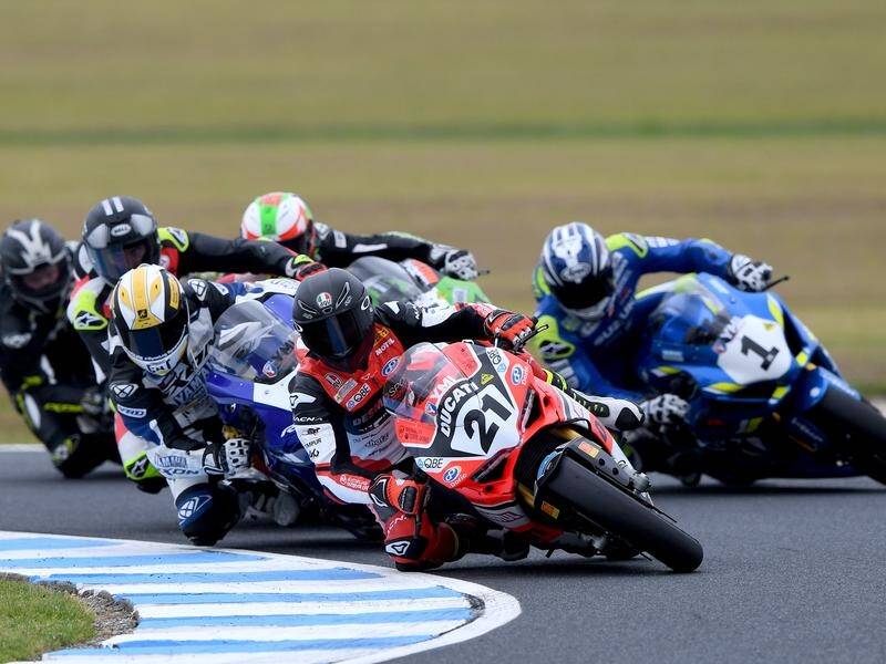Troy Bayliss has some second in his comeback at the Australian Superbike Championship in Victoria.
