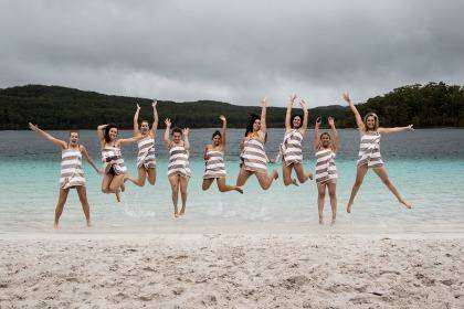 Girls Got Grit get cleaned up at Lake McKenzie. Photo: Kristen Appelstun Photo: Kristen Appelstun