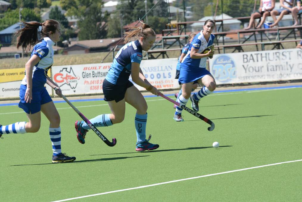 ROAD TRIP: Sarah Watterson and her Souths team-mates head to Lithgow today to face the Panthers in their round two Premier League Hockey match. Photo: PHILL MURRAY	 030715psouths1