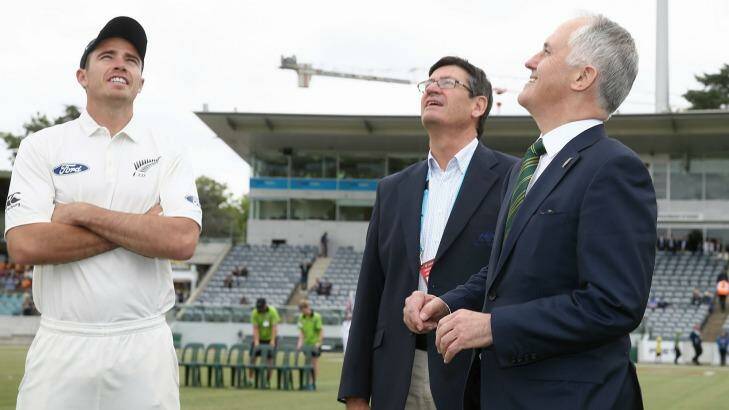 Prime Minister Malcolm Turnbull tosses the coin for the Prime Minister's XI match. Photo: Alex Ellingshausen