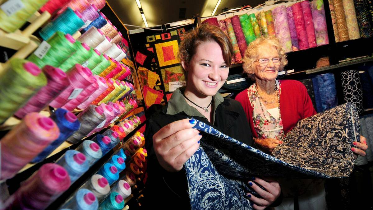 DUBBO: Passion and inspiration have struck at Dubbo among aisles and aisles of colourful and tempting textiles. ‘Layer cakes’ and ‘jelly rolls’ suggested all sorts of divine projects in the realm of the growing pastime of patchwork