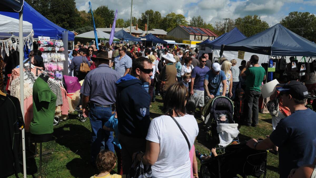 BIG CROWD: Sunday's Millthorpe Markets proved as popular as ever. Photo: STEVE GOSCH