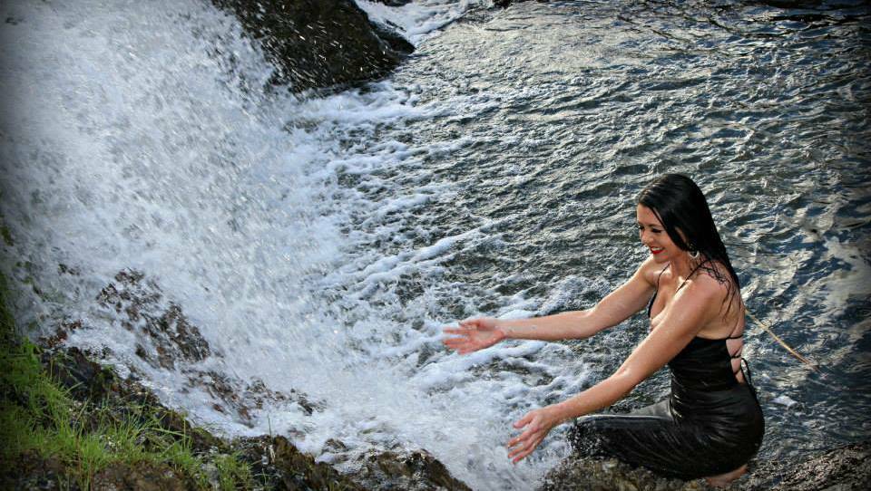 GOULBURN: All in the name of art, model Serena Greaves got cold and soaked at Marsden Weir for a photo shoot by her daughter, Eden Greaves.