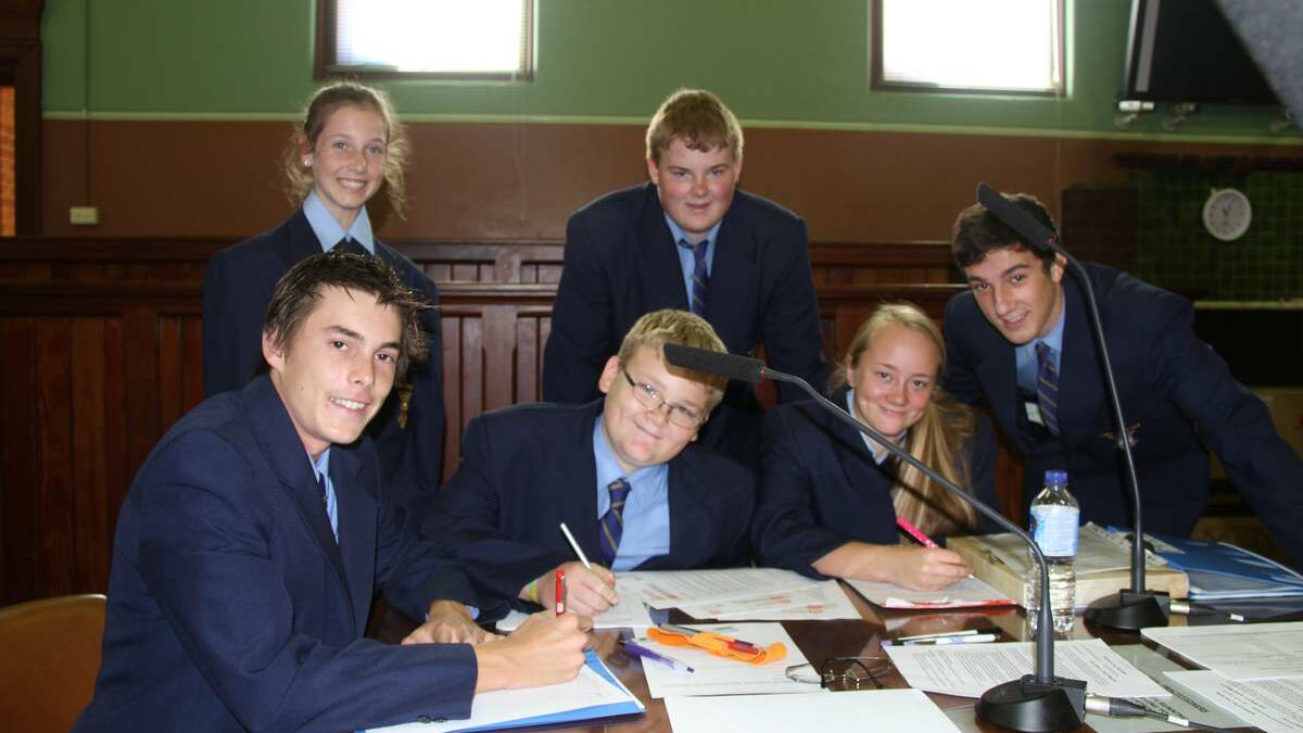 WELLINGTON: Hannah Brien, Tom Broome Front : Nick Trappett, Harry Broome, Kate Jeffrey and Justin Beehag