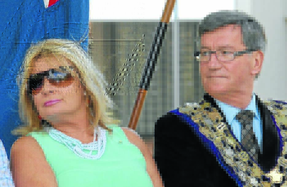 AMBASSADOR: Bicentenary ambassador Paula Duncan and mayor Gary Rush at council’s 2014 Australia Day celebrations. 	012714zoz1