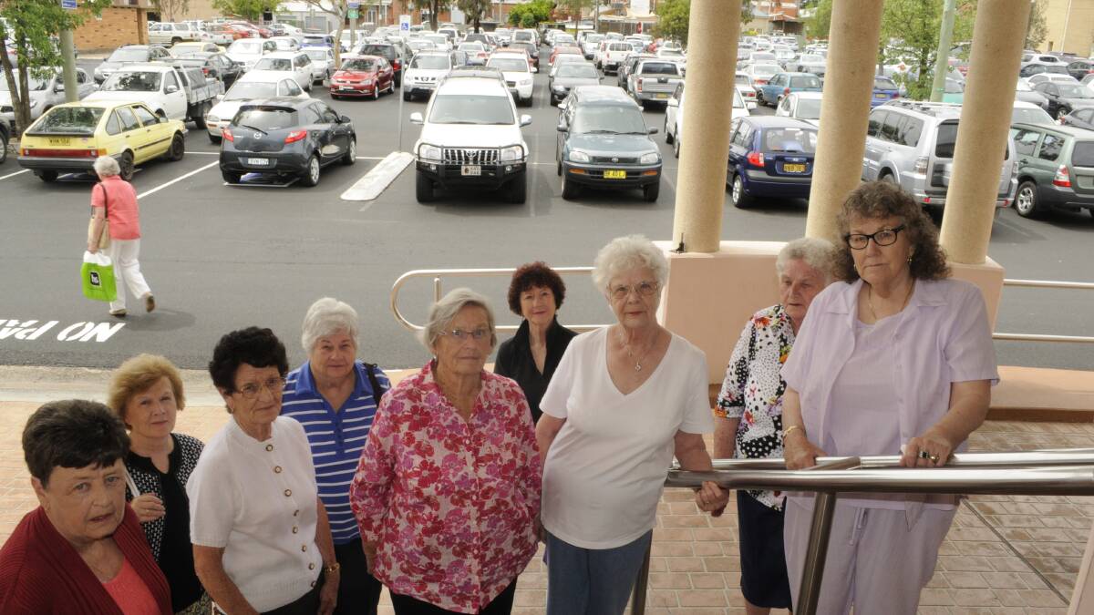 SPOTLESS: Bathurst RSL Club members are hoping a suggested four-hour parking limit in the public car park behind the club will be the answer to their parking woes. Photo: CHRIS SEABROOK	 112514carplrsl