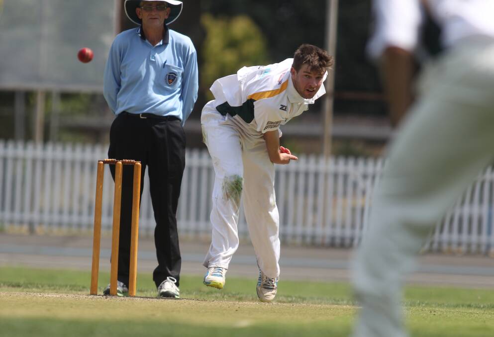 UNDERWHELMING: Dave Rogerson, who bowled 24 overs and took two wickets, was one of the few Blayney players who could walk away with his head up after their outright thrashing at the hands of Ox-Cents on the weekend. Photo: PHIL BLATCH 	121915pbblayney3