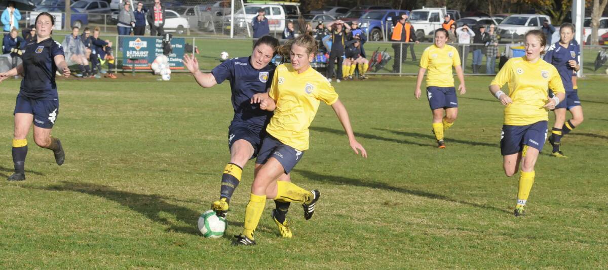 GETTING CLOSER: The Western NSW Mariners FC team are within four points of the top four as they prepare to host the University of NSW tomorrow at Proctor Park. Photo: CHRIS SEABROOK 	060114cwsoc4a