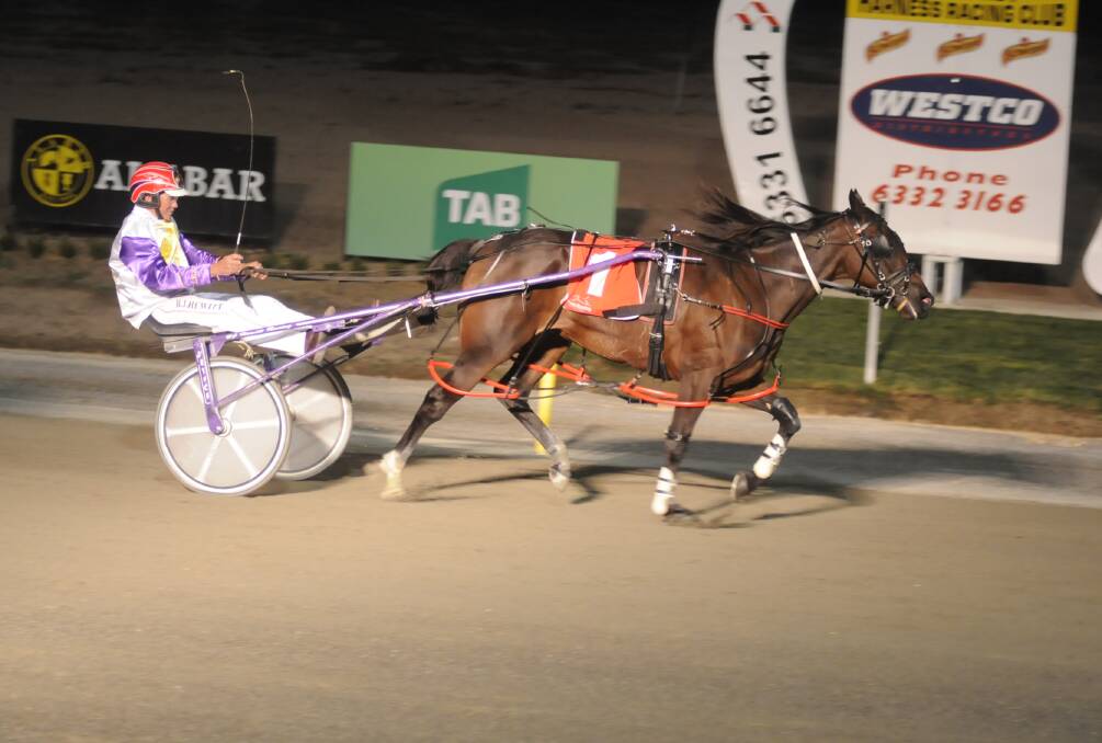OAKIE DOAKIE: Bernie Hewitt’s talented filly Read About Lexy has been in top form of late, winning four races in a row. She will attempt to extend that streak to five in Saturday night’s Victorian Oaks Final. Photo: CHRIS SEABROOK 	032815cbraclt1a