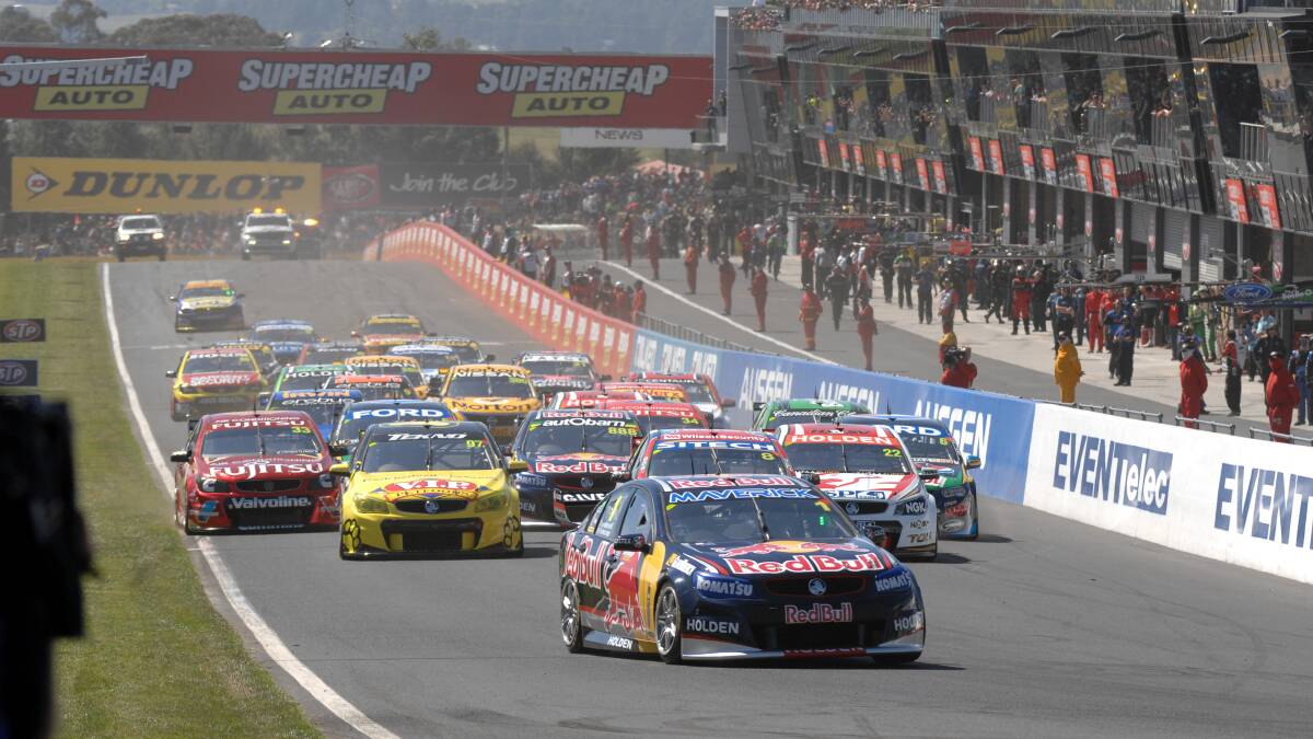 TRACKSIDE: NSW Premier Mike Baird will be a special guest at this year's Bathurst 1000. 101313zstart2