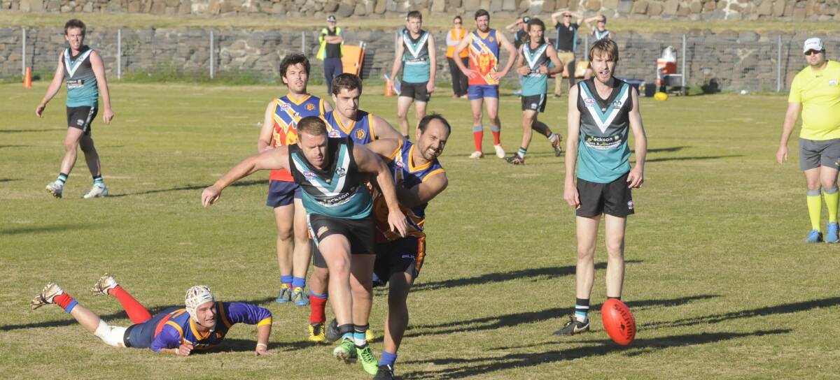 WE’RE UP FOR IT: The Bathurst Bushrangers look forward to tackling the challenge of fielding two teams in next year’s new single-tier senior competition. Photo: CHRIS SEABROOK  062715cafl2