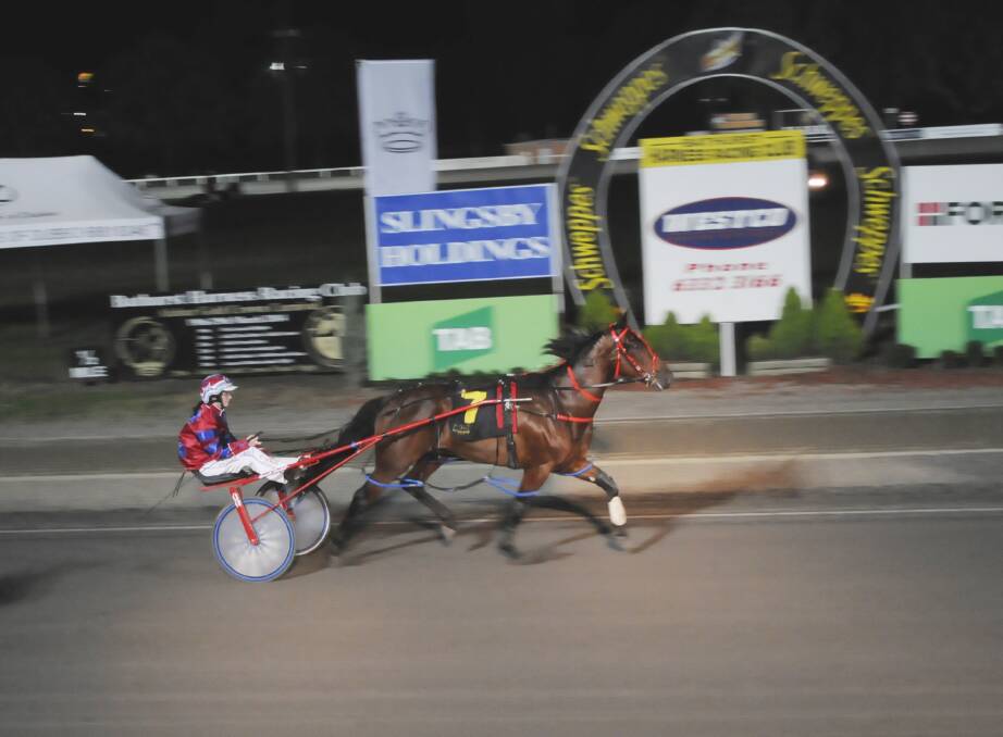  Gold Chalice Final winner Mighty Gift, driven by Amanda Turnbull.
