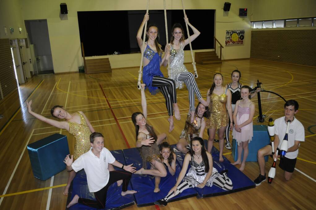 ROLL UP, ROLL UP: The Cirkus Surreal troupe will perform a one-off fundraising event at Kelso High School tomorrow evening. Tickets can be purchased through the school. Photo: CHRIS SEABROOK 112315cirkus