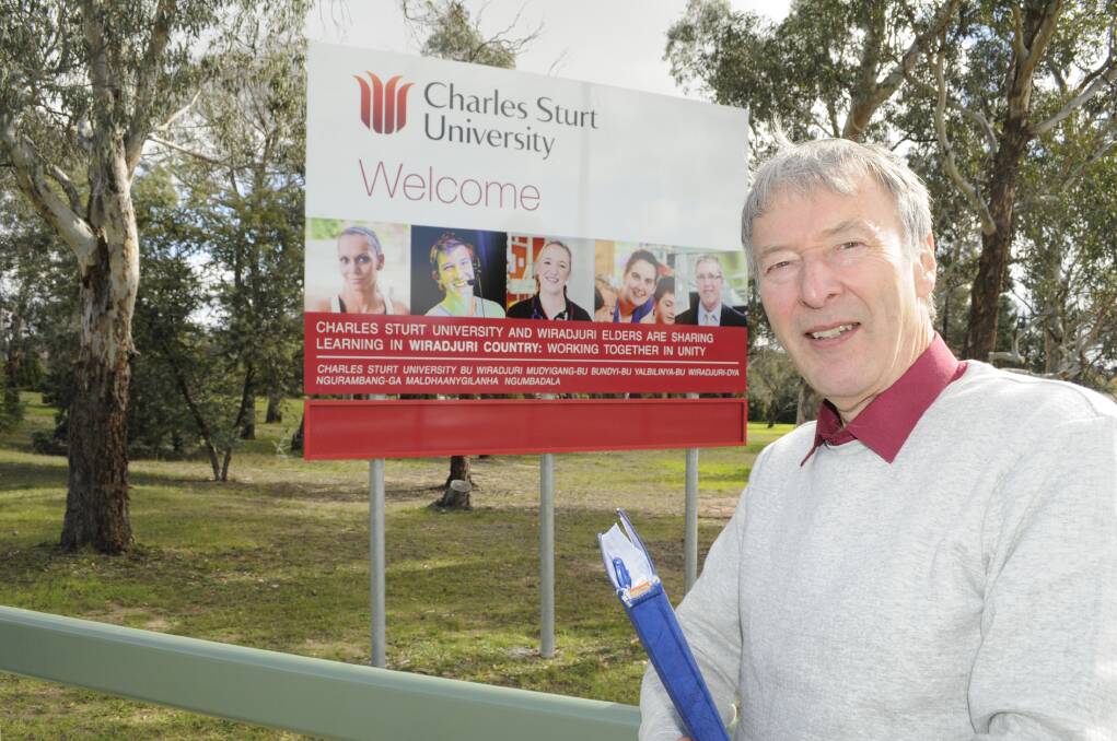 NO MAJOR IMPACT: Charles Sturt University economics professor John Hicks said the Budget was neither ‘good or bad’ for the regions after Tuesday night’s announcement. Photo: CHRIS SEABROOK 051315csuhicks