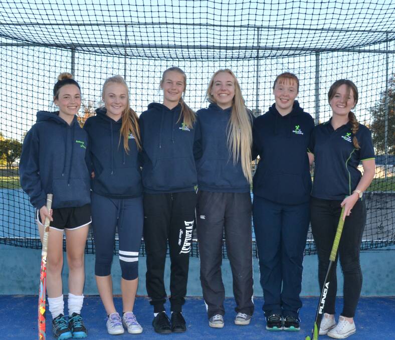GUNNING FOR THE TOP: Erin Cobcroft, Natalie Davis, Tirah Jarvis, Ivy Moore, Emma White and Meg Miller will be out to help Bathurst back into the top division at this weekend's NSW under 18s hockey titles. Photo: SAM DEBENHAM	 050516sdHockey