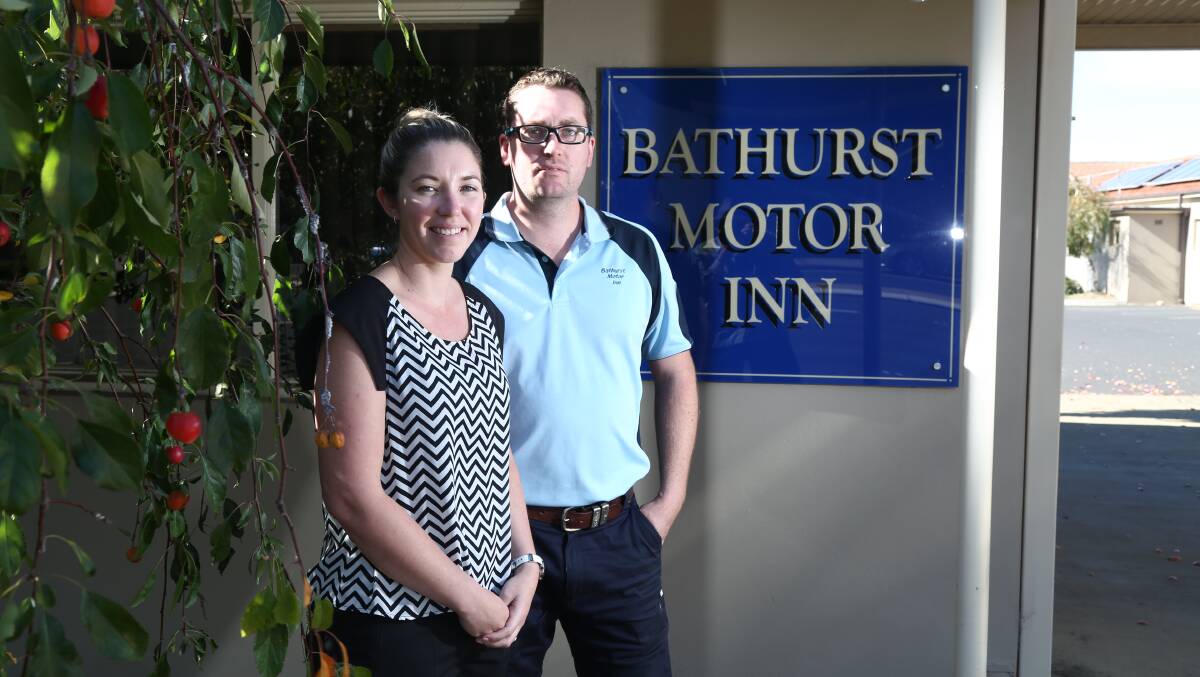 NO CHANGE: Bathurst Motor Inn managers Danielle and Mitchell Meredith say the large number of Airbnb properties in Bathurst is yet to impact on their business. Photo: PHIL BLATCH 041116pbinn3