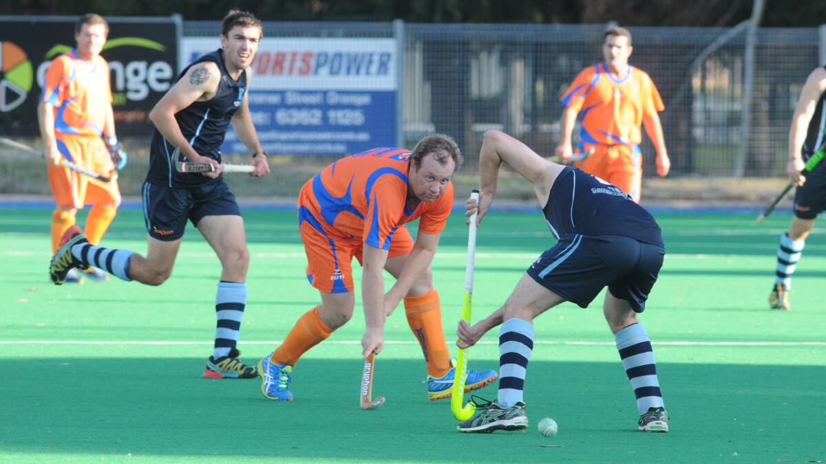 GRUDGE MATCH: Wanderers gun Matt Johnson comes up against his old club today. Photo: JUDE KEOGH 0516menhockey9
