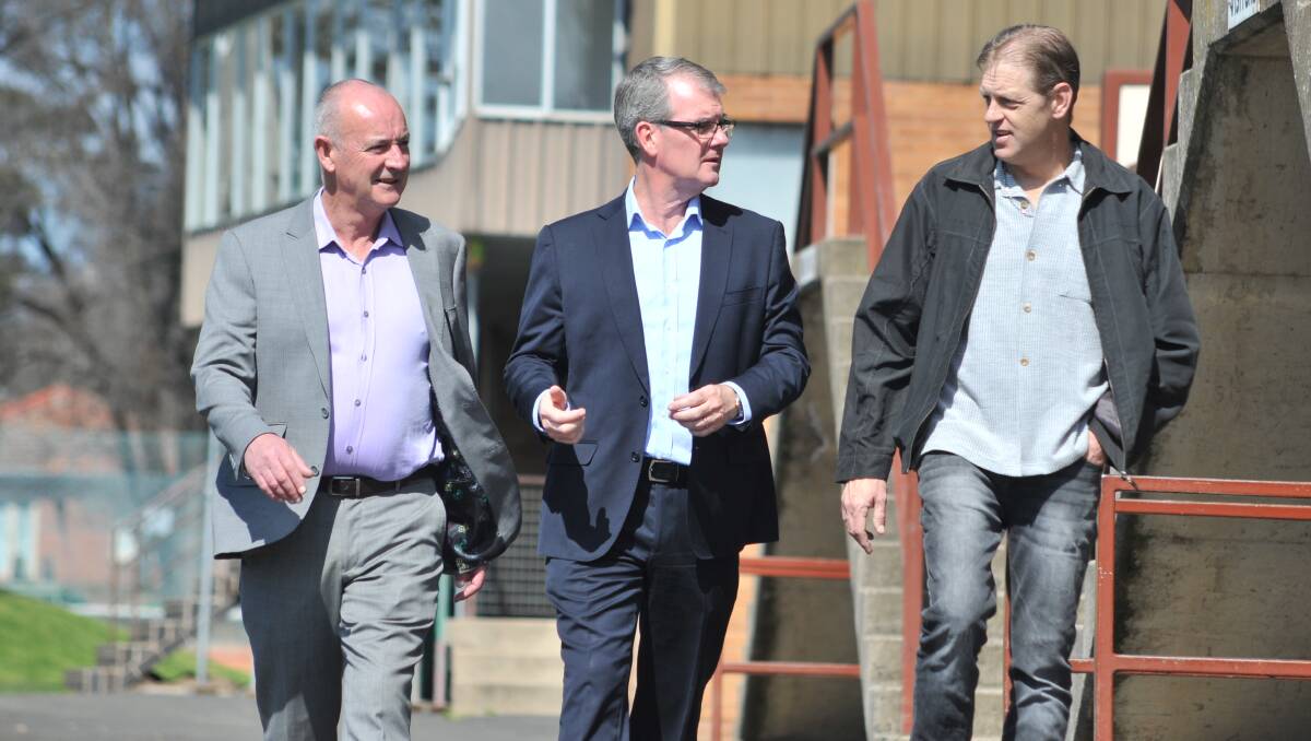 TRACK TALK: Orange byelection candidate Bernard Fitzsimon with deputy opposition leader Michael Daley and Blayney's Michael Garrity on Wednesday. 0907jklabor3