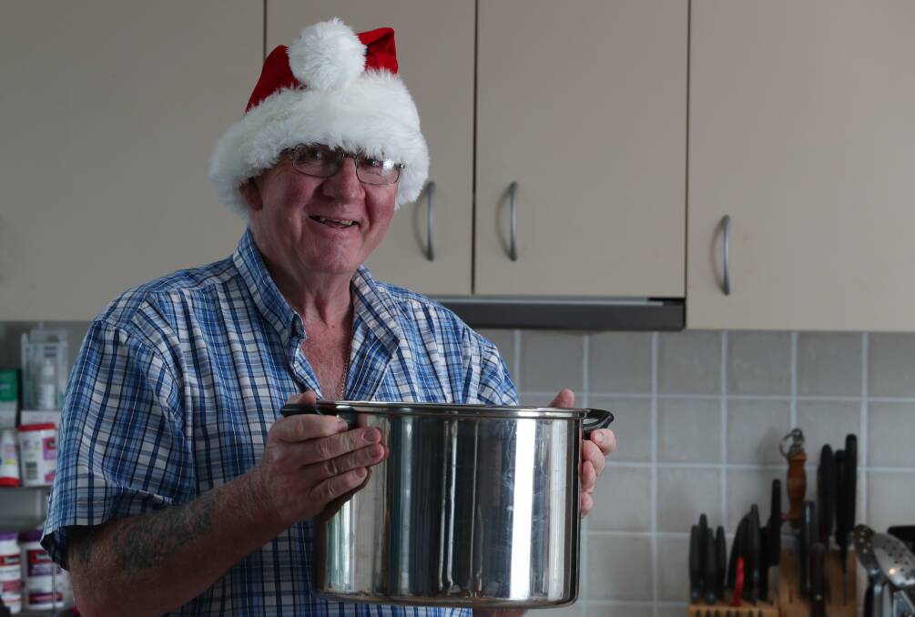 COMMUNITY SPIRIT: Barney Rumble is the man behind Bathurst's annual community Christmas day lunch. Photo: PHIL BLATCH 120217pbhope2