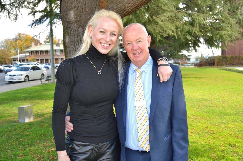 WELCOME BACK: Former Bathurst resident and Paralympic gold medalist Janelle Lindsay has moved back to town and she caught up with former teacher at her school, and now mayor, Graeme Hanger. Photo: NADINE MORTON 052417nmwelcome3