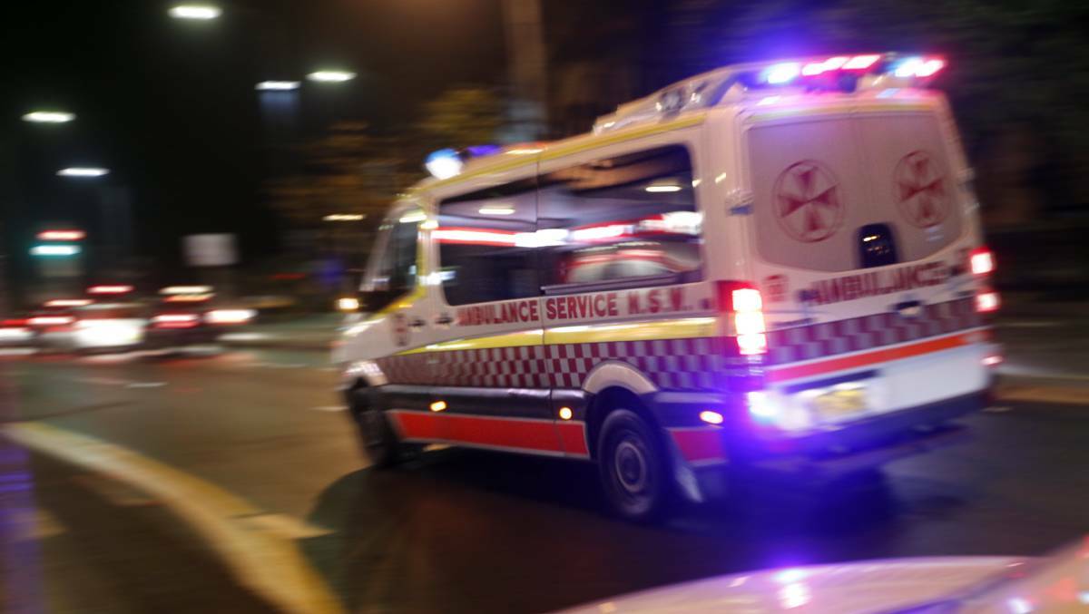 Long wait for new recruits frustrates country paramedics