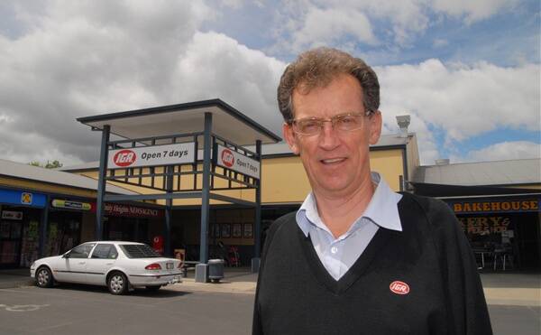 ROOM TO MOVE: Hamish Thompson from the IGA Supermarket at Trinity Heights is urging Bathurst Regional Council to amend its proposed CBD and Bulky Goods Business Development Strategy to allow them to eventually expand the store from 700 square metres to 2500 square metres. PHOTO: ZENIO LAPKA 110311ziga