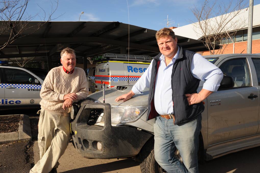 FIGHTING CRIME: Local farmer David McKay and Chifley rural crime manager Bob Newman are running a NSW Farmers seminar to raise awareness of property theft. Photo: ZENIO LAPKA 	071113ztheft