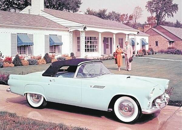 TURN BACK TIME: The Ford Thunderbird is synonymous with American suburban life in the 1950s. The Australian owners’ group will be bringing about 25 of the grand old cars to Bathurst in October. 	041112tbird3