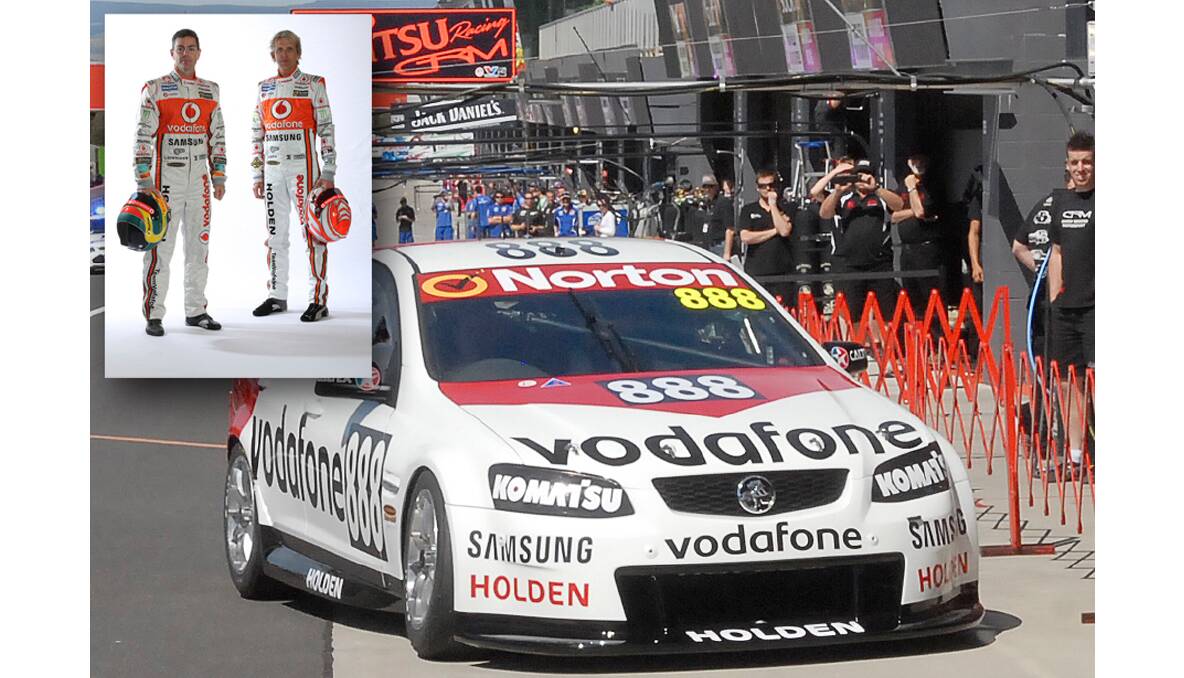Team Vodafone: Craig Lowndes and Warren Luff. Holden VE II Commodore.